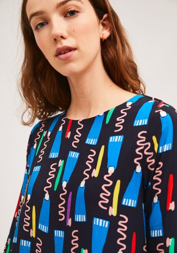 VESTIDO NEGRO ESTAMPADO - Imagen 4