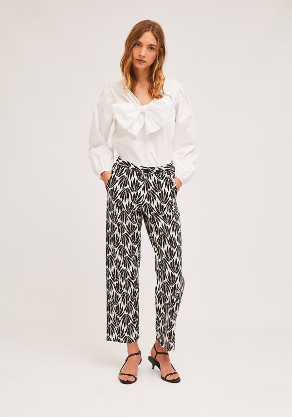 PANTALON ESTAMPADO BLANCO Y NEGRO