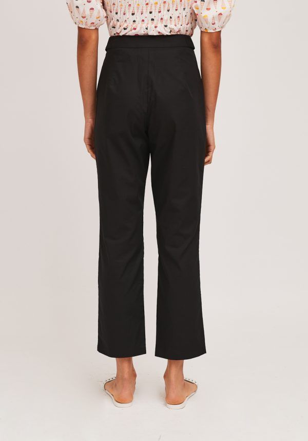 PANTALON NEGRO CON DOS BOTONES - Imagen 3
