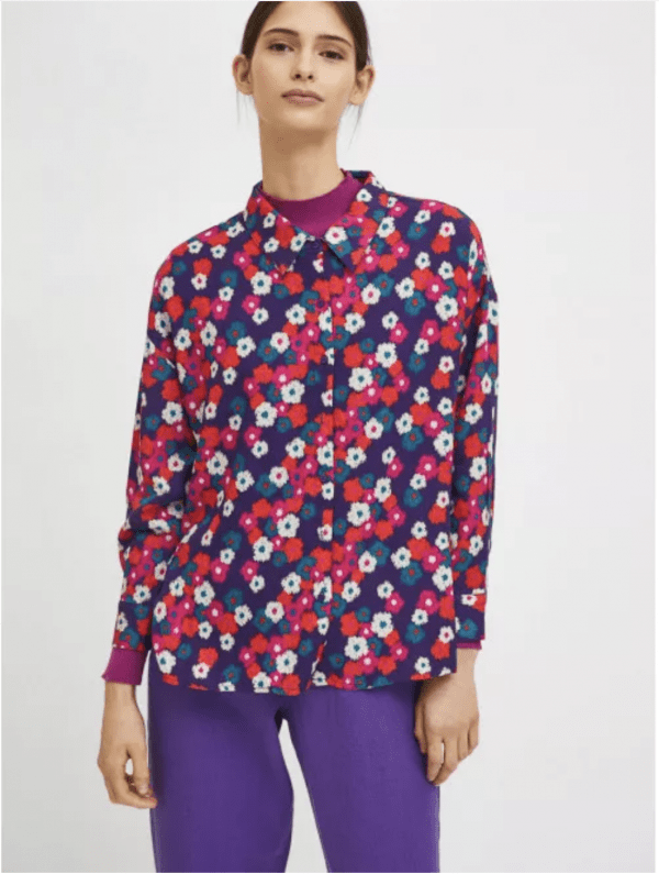 CAMISA ESTAMPADO FLORAL EN VIOLETA