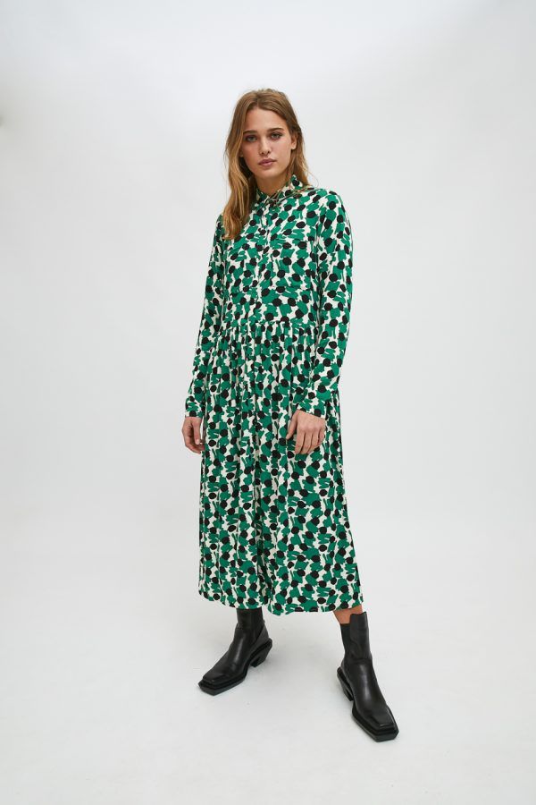 VESTIDO CAMISERO MIDI CON ESTAMPADO GEOMÉTRICO VERDE