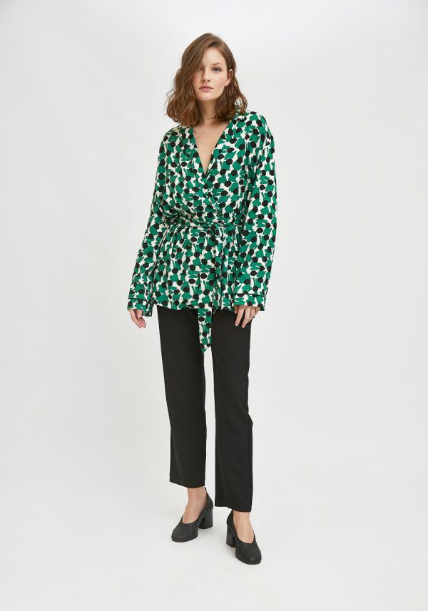 KIMONO CORTO FLUIDO CON ESTAMPADO GEOMÉTRICO VERDE - Imagen 4