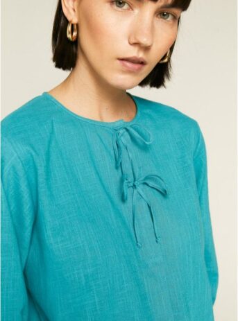 top-de-cuello-redondo-con-cintas-para-anudar-azul-2
