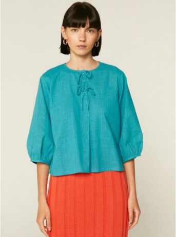 top-de-cuello-redondo-con-cintas-para-anudar-azul