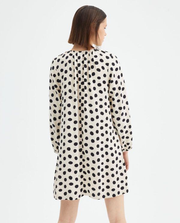 Vestido corto fluido con estampado de lunares - Imagen 6