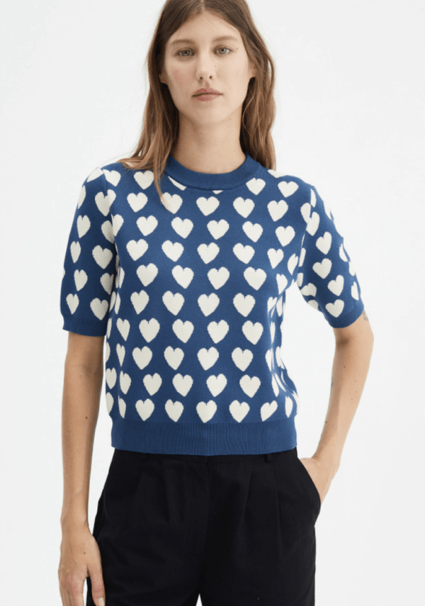 Jersey de manga corta con estampado de corazones