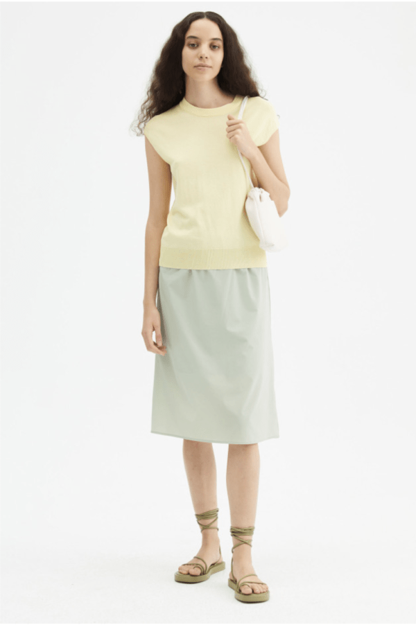 Jersey oversize de punto sin mangas amarillo - Imagen 3