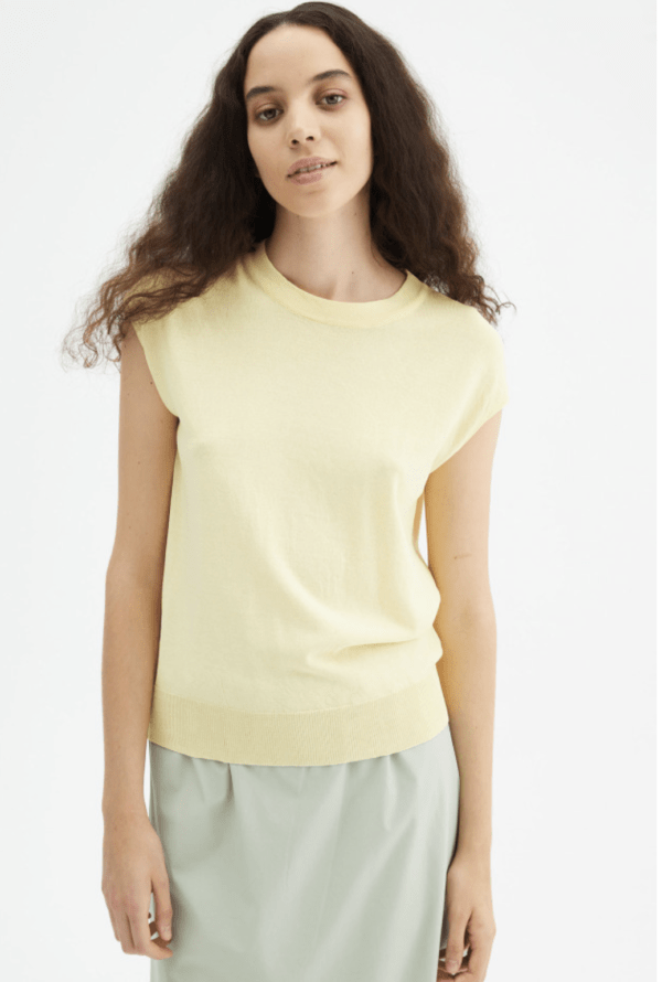 Jersey oversize de punto sin mangas amarillo