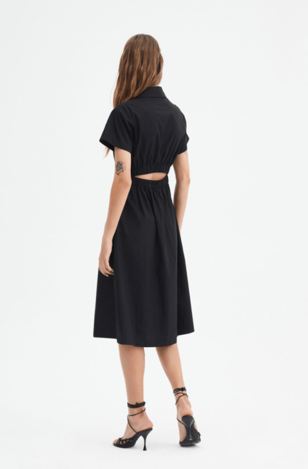 Vestido midi camisero cut out de popelín negro