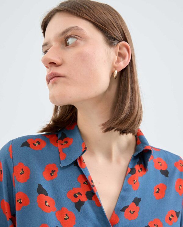 Camisa de manga larga con estampado floral rojo - Imagen 2