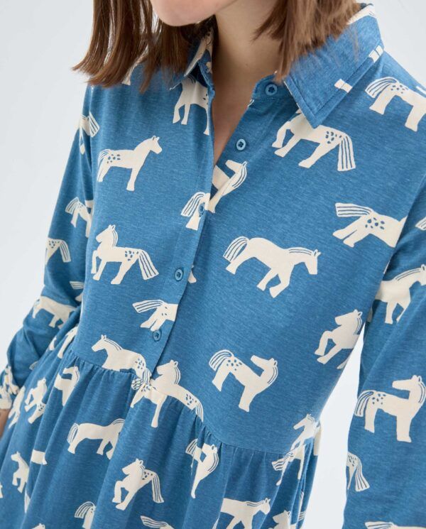 Vestido corto camisero con estampado de caballos - Imagen 6