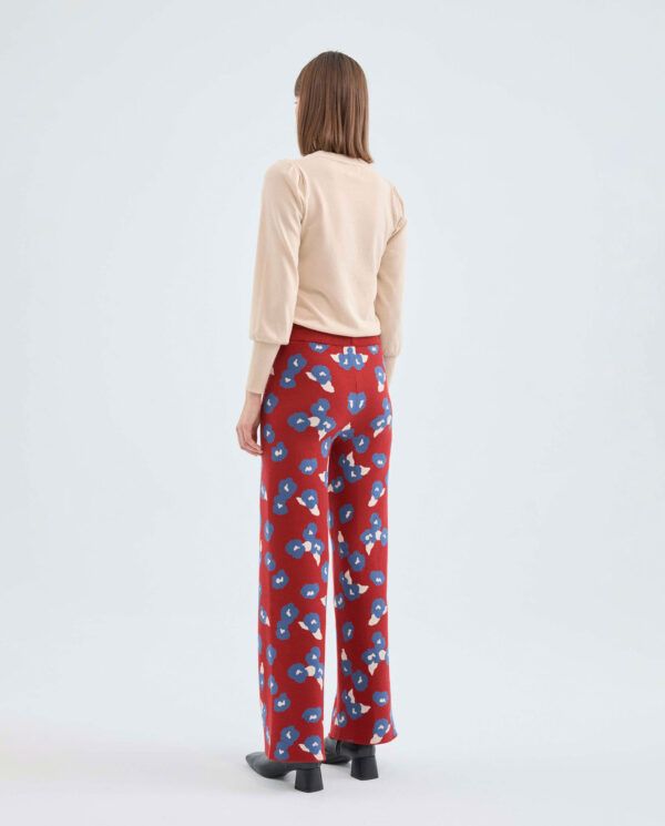 Pantalón largo recto de punto con estampado floral rojo - Imagen 3