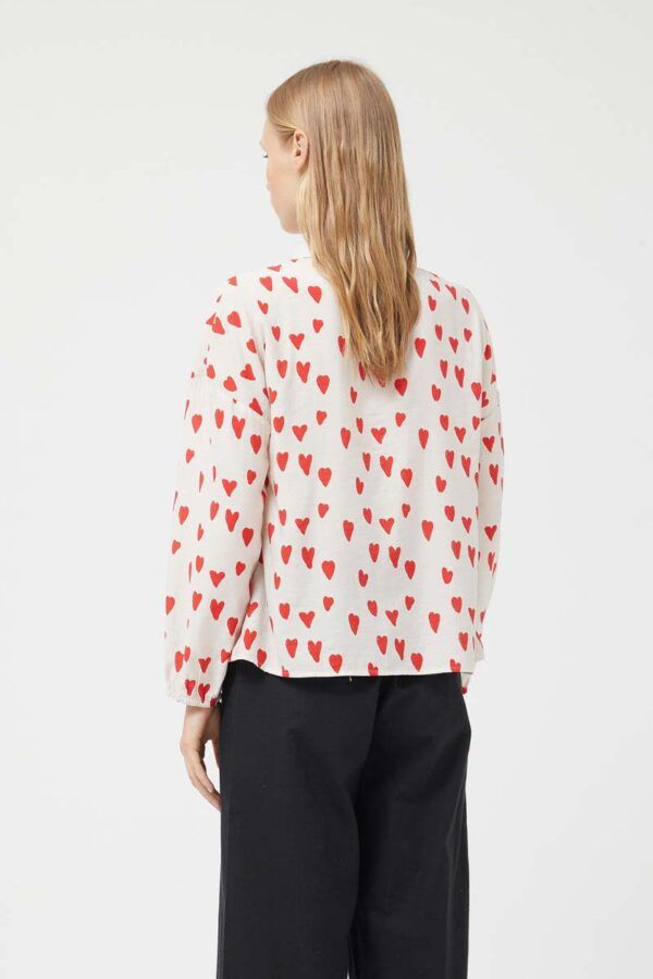 CAMISA ESTAMPADO CORAZONES - Imagen 5