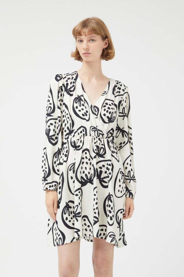 VESTIDO CORTO ESTAMPADO FRESAS