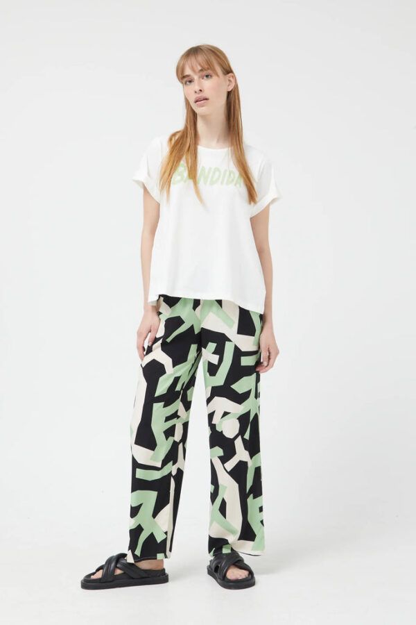 PANTALON ESTAMPADO NEGRO Y VERDE - Imagen 2