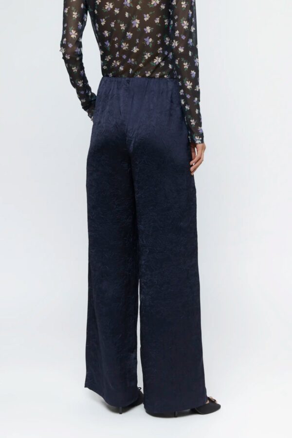 PANTALON FLUIDO SANTENARRUGADO AZUL - Imagen 4