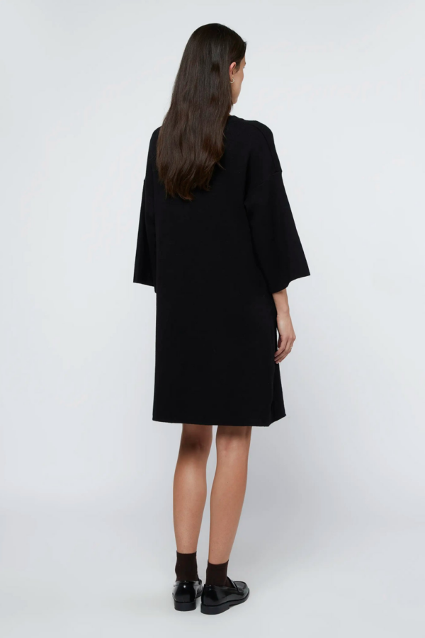 VESTIDO CORTO MANGA AMPLIA NEGRO - Imagen 3