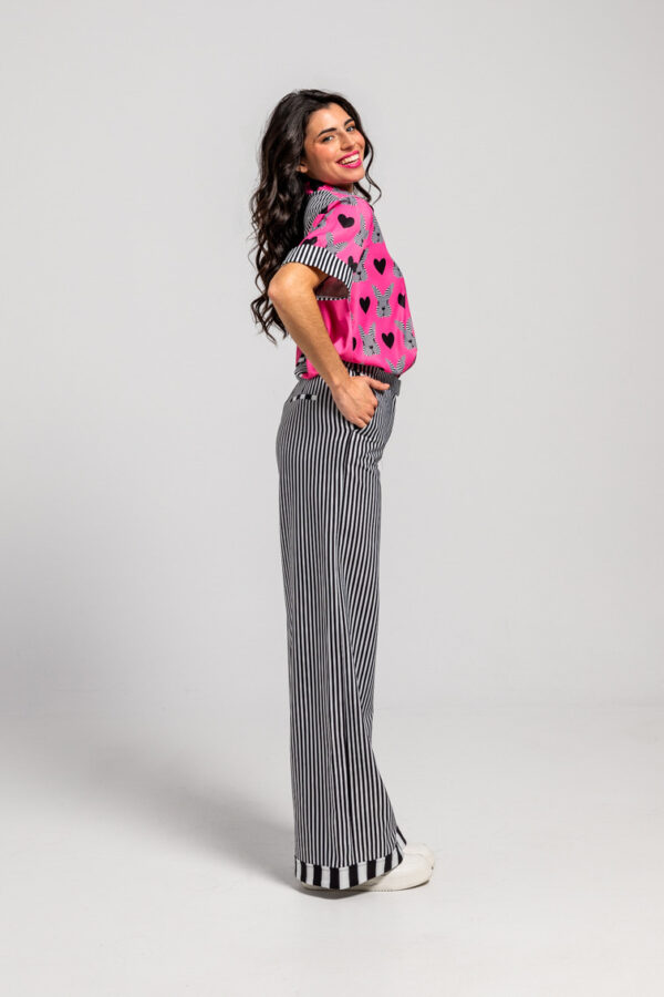 CAMISA UNISEX LOVELY BUNNY - Imagen 3