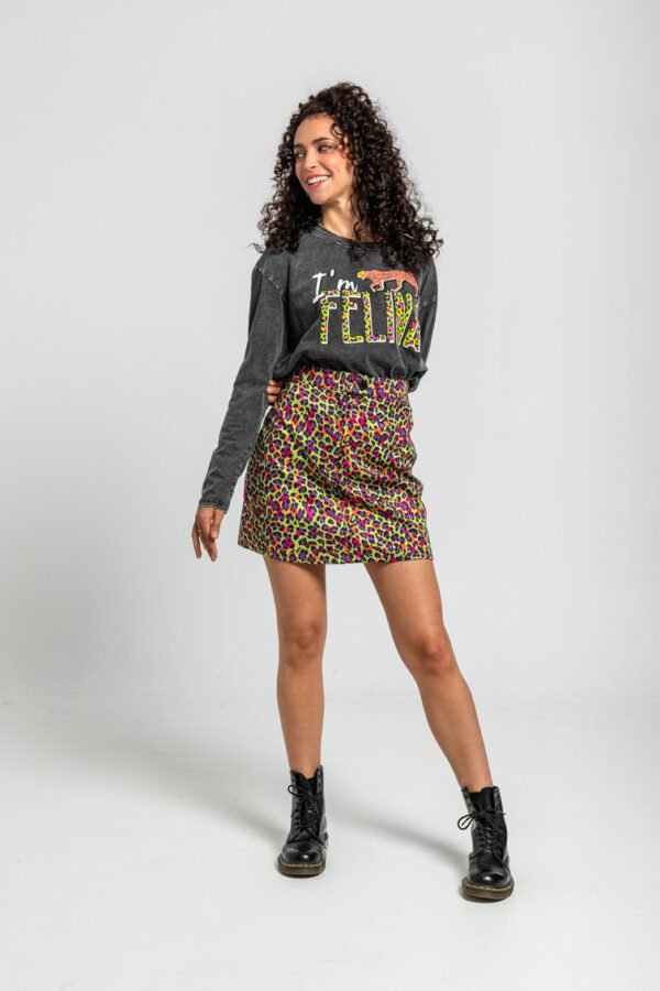Camiseta Oversize de estampado animal verde - I'm Felina - Imagen 2